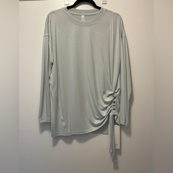 Size 8 | NWT Lululemon Side Cinch Long Sleeve Crew | Ocean Air - Picture 7 of 11